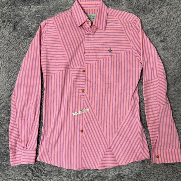 비비안웨스트우드 절개 디자인 셔츠