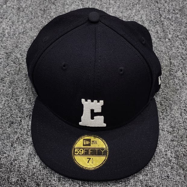 뉴에라 크룩스 캐슬 성벽 C 로고 59FIFTY 스냅백 7 1/2
