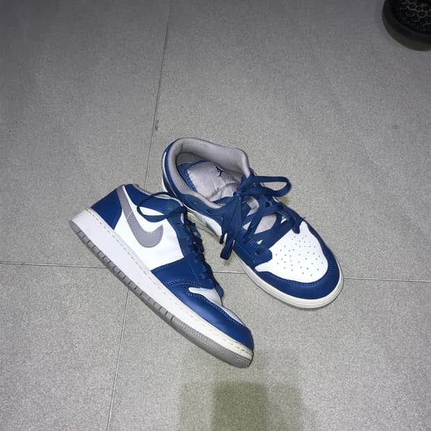 뉴욕매장구매!나이키 에어 조던 1 로우 파 235mm