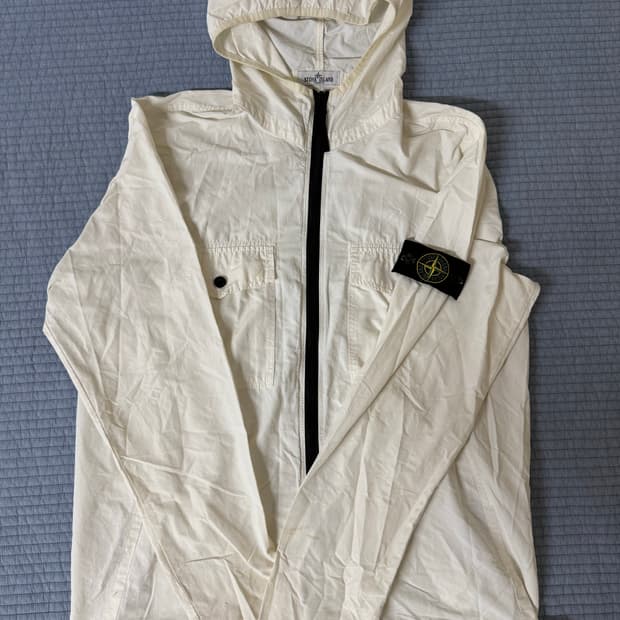 Stone island 스톤아일랜드 흰색 바람막이 XL 화이트