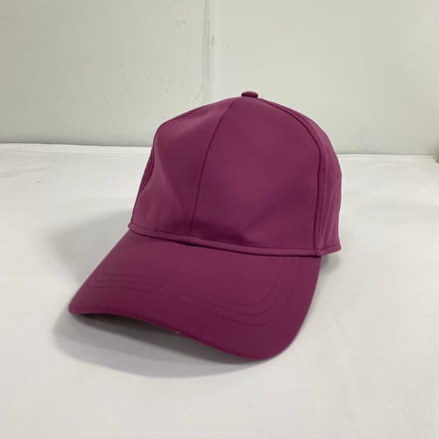 룰루레몬 버건디 러닝 볼캡