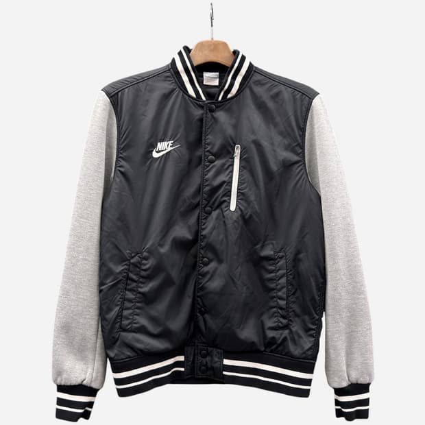 나이키 스타디움 바시티자켓 스몰포켓 디테일 블랙