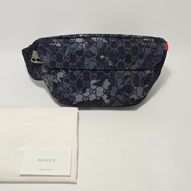 구찌 GG 데님 라지 벨트백