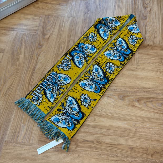 MONTMARTRE NEW YORK 머플러