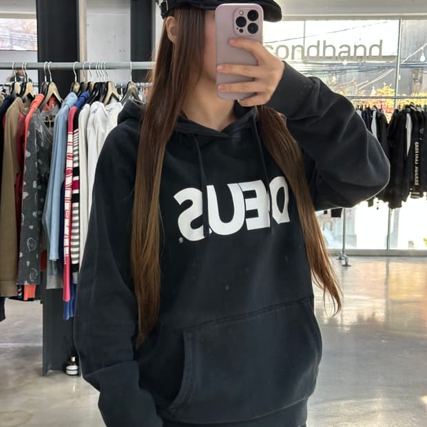 데우스 엑스마키나 빅로고 올캡스 후드집업