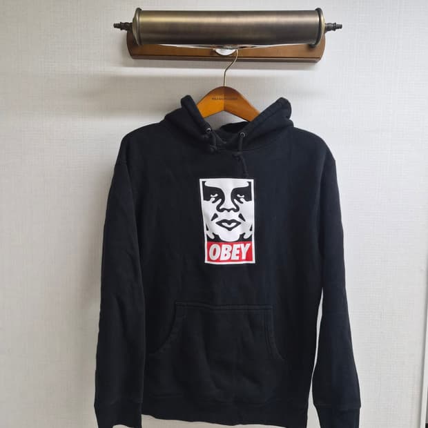 S) OBEY 오베이 후드티 팝니다