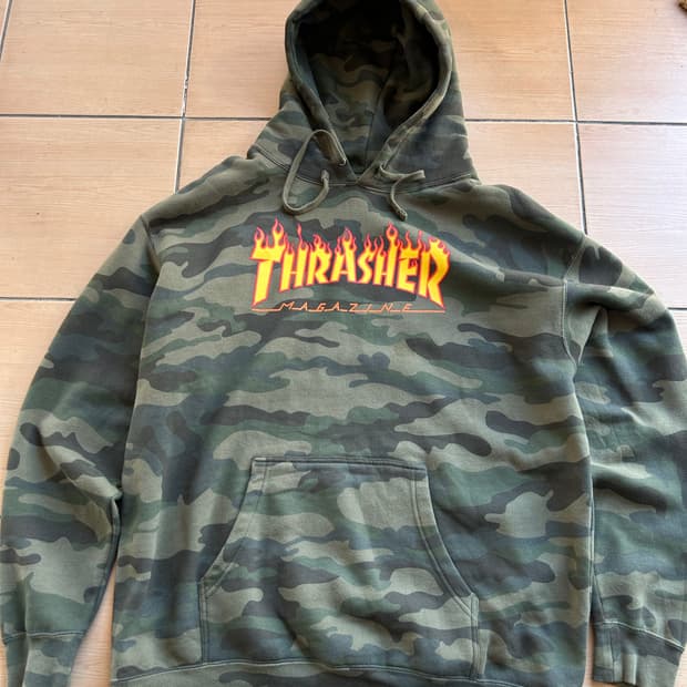 00‘s 트레셔 카모후디XXL