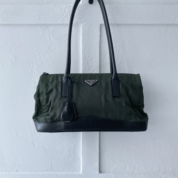 [Prada] 포코노 토트백(카키 블랙)