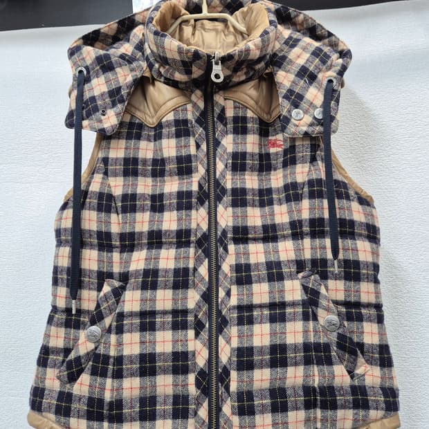 버버리 여자 양면 조끼 패딩 / 38(정품)