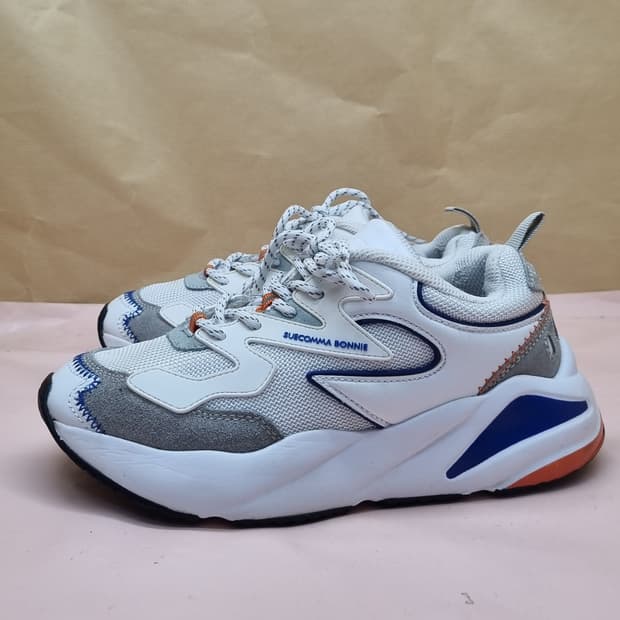 슈콤마보니 운동화 220