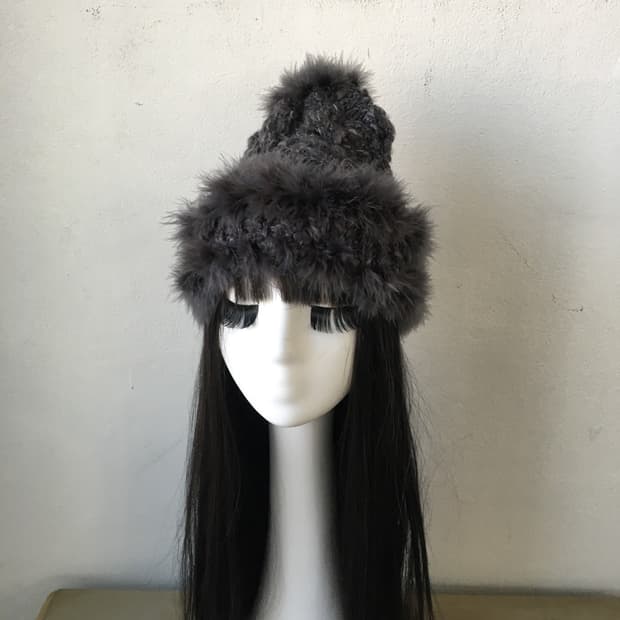fur trimming knit beanie
