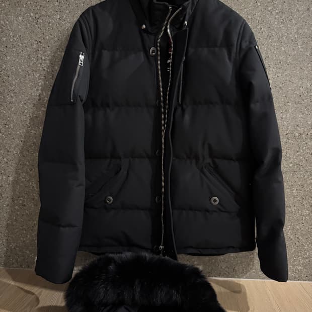 무스너클 쓰리쿼터