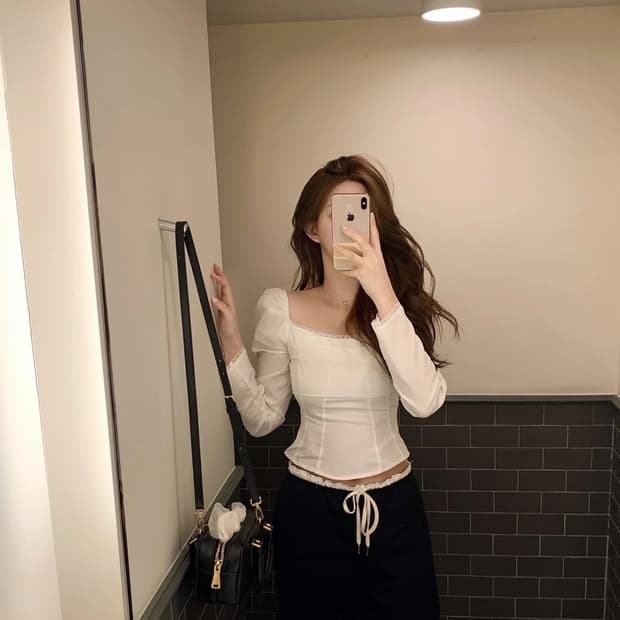 당일배송) 제니오 클린 스퀘어 레이스 블라우스 s사이즈