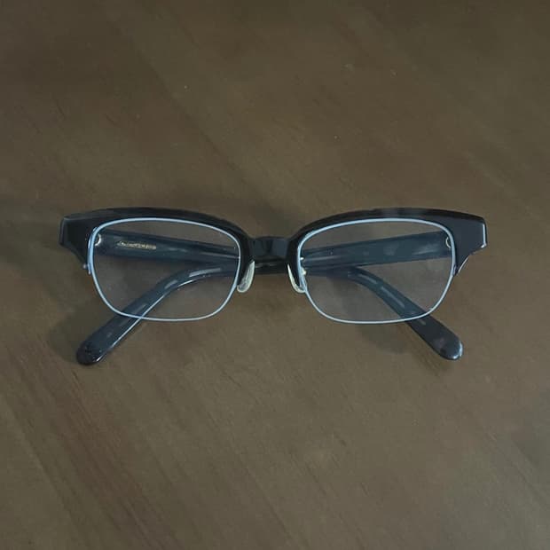 백산안경 반무테 저렴하게 팝니다