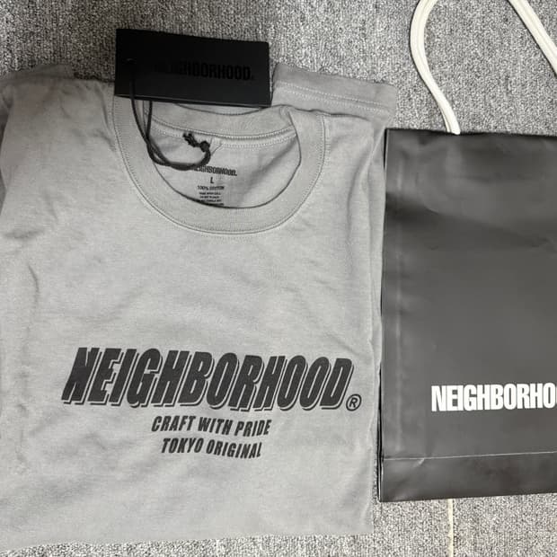 네이버후드 티셔츠 그레이 L(새상품)