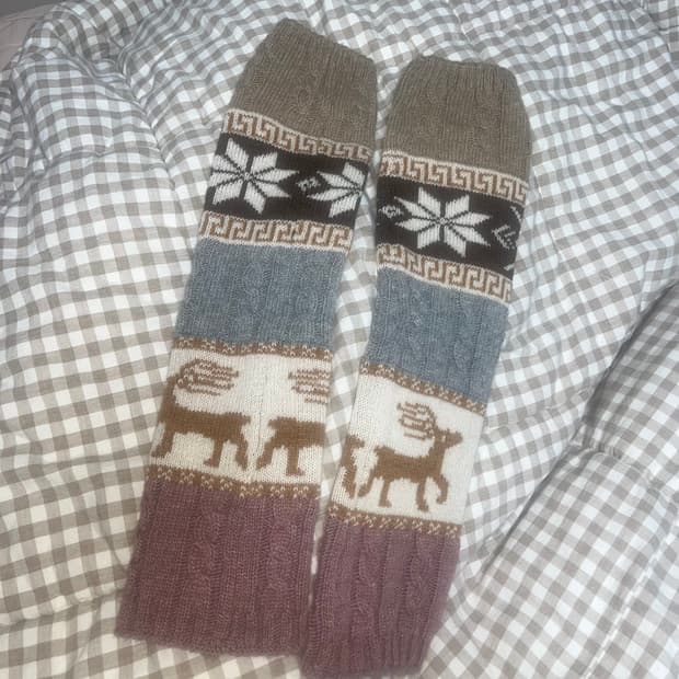 모리걸 노르딕 패턴 니트 레그워머