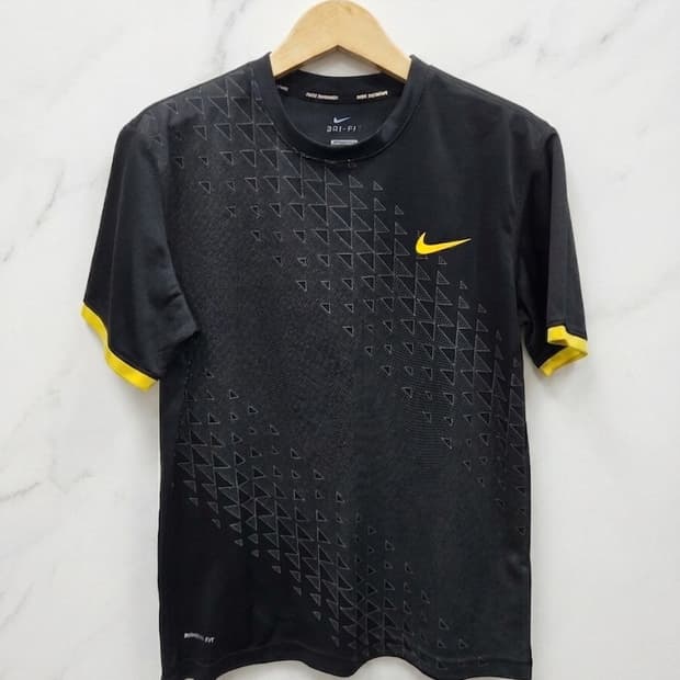 (M,95) NIKE 나이키 라운드넥 반팔티셔츠~ 이쁜 디자인~