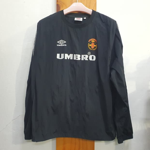 엄브로 오버핏 라운드 긴팔티(105)