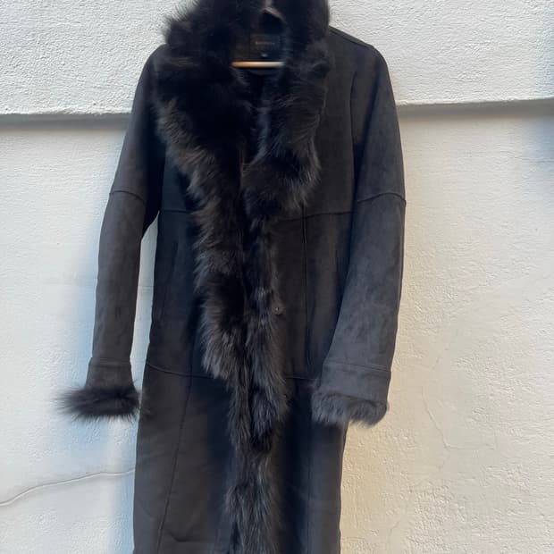 블랙 퍼 무스탕 코트