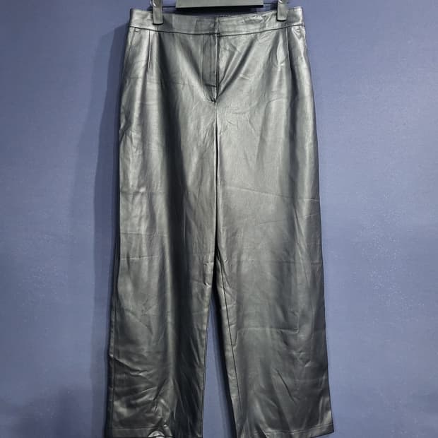 쉬즈미즈 합성가죽 밴드 팬츠