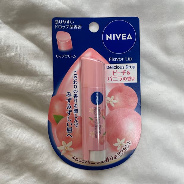 일본산 니베아 복숭아 립밤 피치앤바닐라 딜리셔스드롭