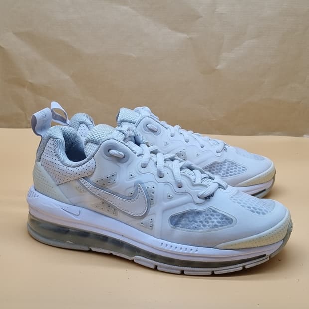 나이키 에어맥스 게놈 여성운동화230