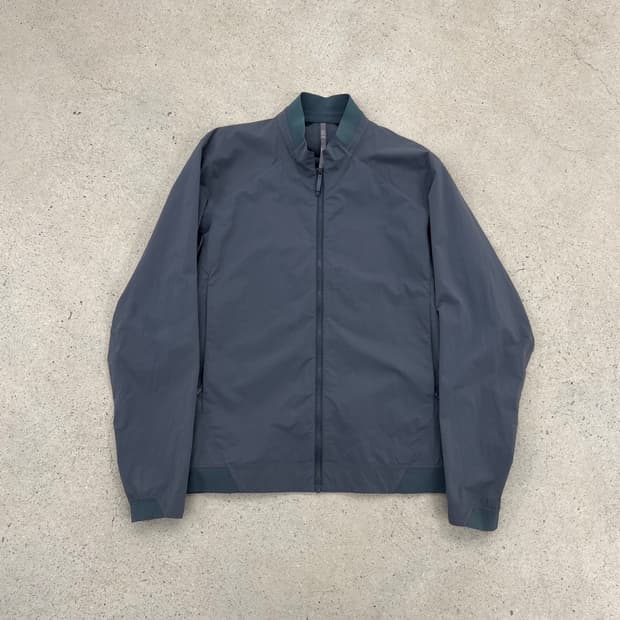 아크테릭스 베일런스 네미스 자켓