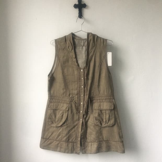 Hood sleeveless onepiece