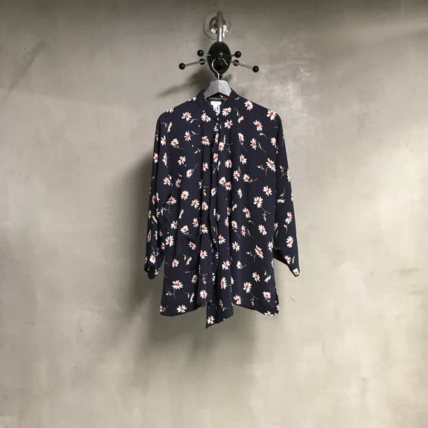 꼼데가르송 플라워 패턴 블라우스 S(W)