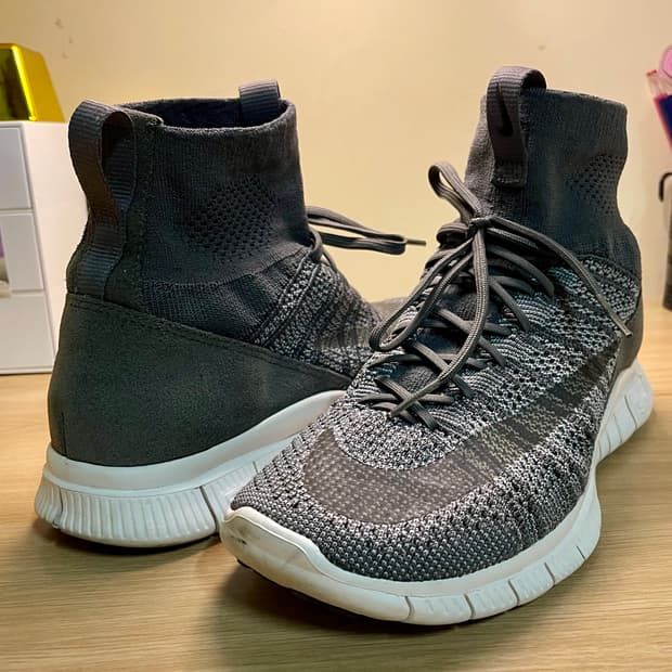 나이키 슈퍼플라이 머큐리얼 다크 그레이