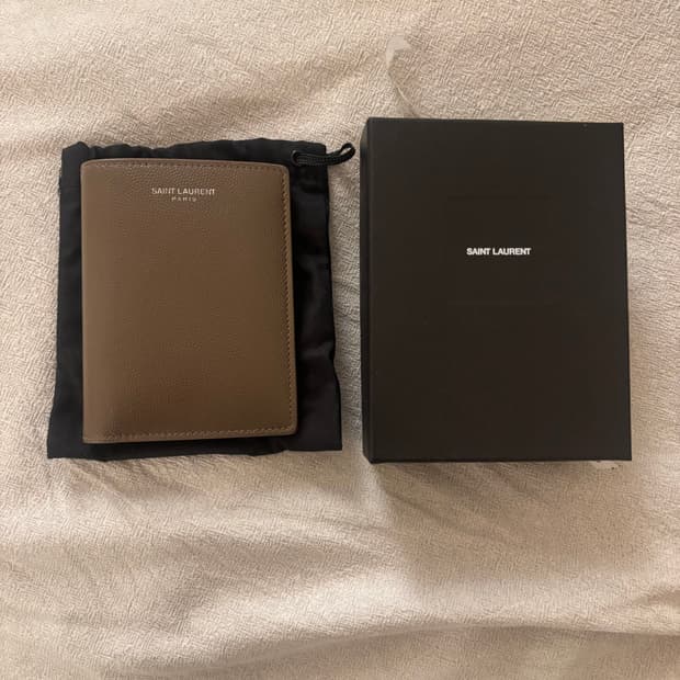 생로랑 남성지갑