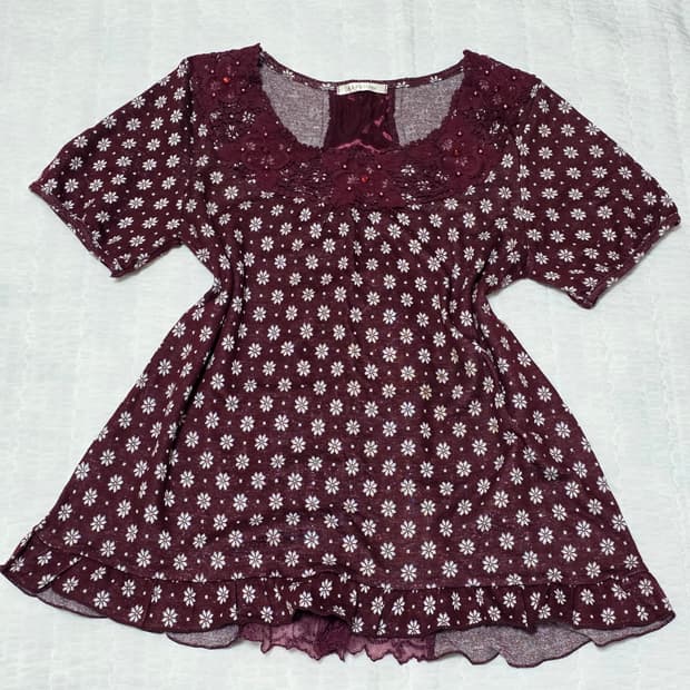 엑시즈팜)일본빈티지 꽃무늬레이스 노르딕 눈꽃연말 프릴캉캉 로맨틱 블라우스