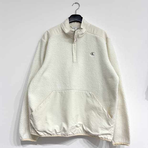 캘빈클라인 아이보리 후리스 반집업