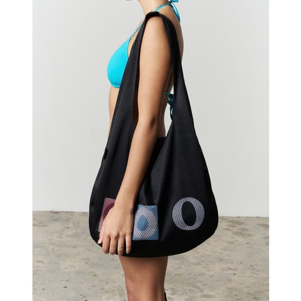 오들리 워크샵 리버시블 매쉬 토트백