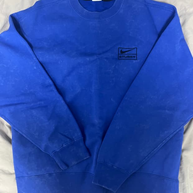 나이키 스투시 맨투맨 m