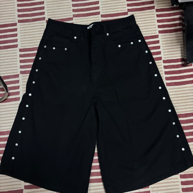 aeae 버뮤다팬츠 블랙