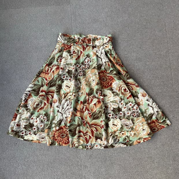 GENTILLESSE 플라워 벨티드 스커트 민트코어