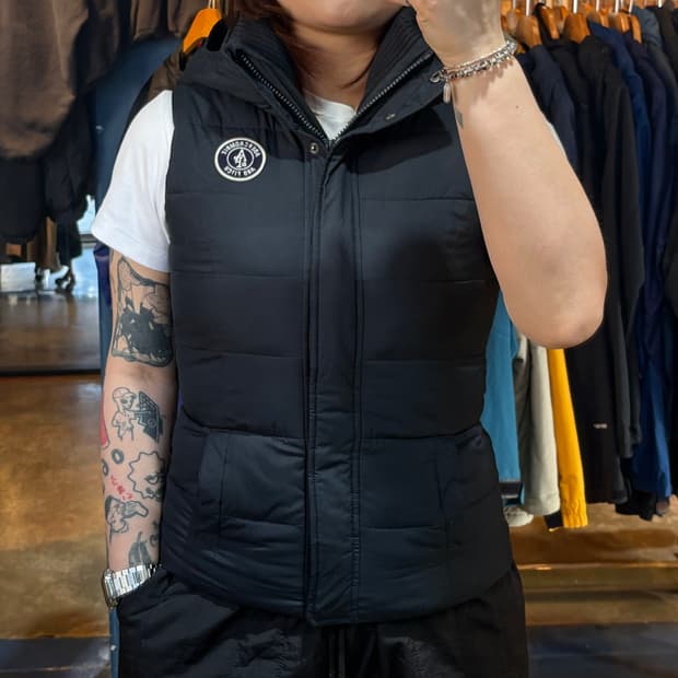 아베크롬비 네이비 패딩 베스트