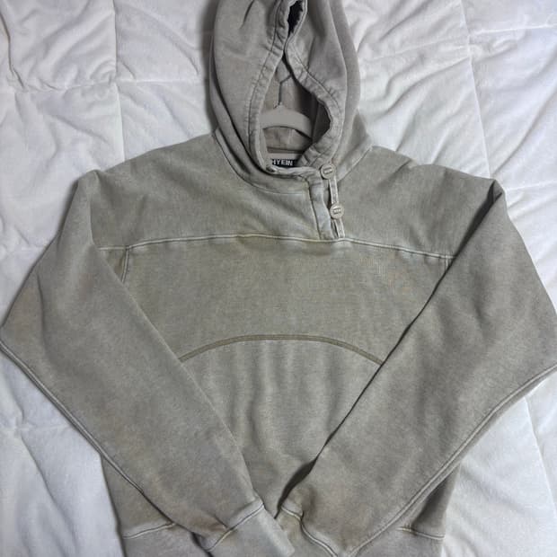 혜인서 버튼 후디