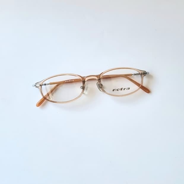 데드스탁 코받침 있는 뿔테 안경테  480