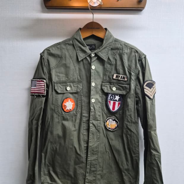 L) Kolor 패치 유틸리티 셔츠팝니다