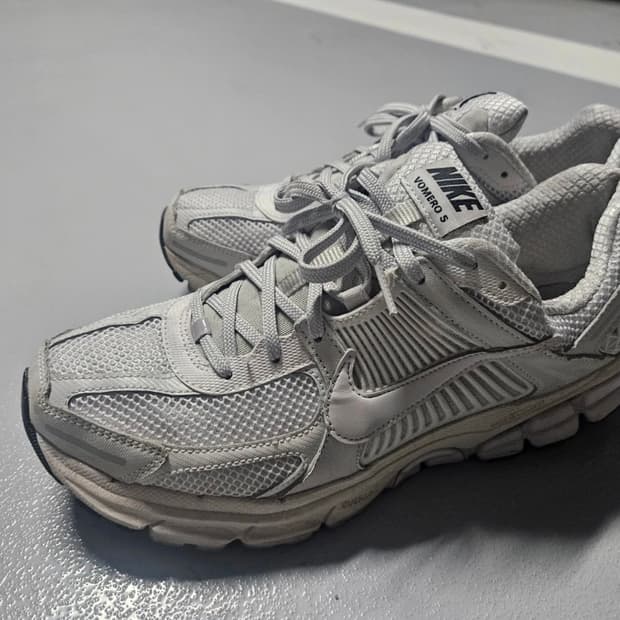 나이키 줌 보메로5 화이트 285