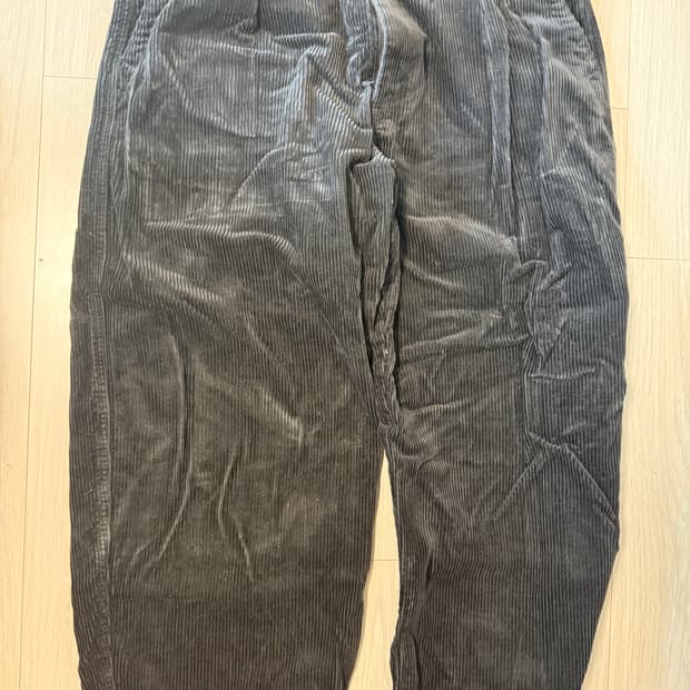 유니클로 u 코듀로이 턱 와이드팬츠 M