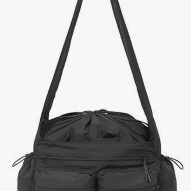 (새상품)키르시 포켓 드로우스트링 크로스백