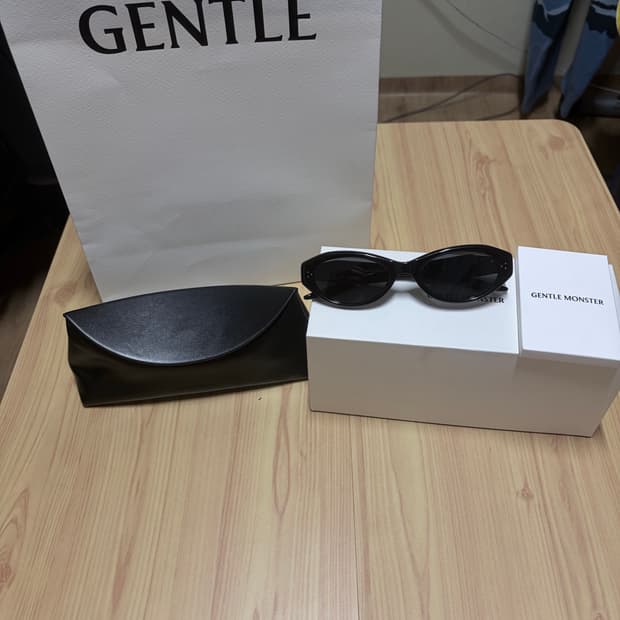 젠틀몬스터 뱀프01