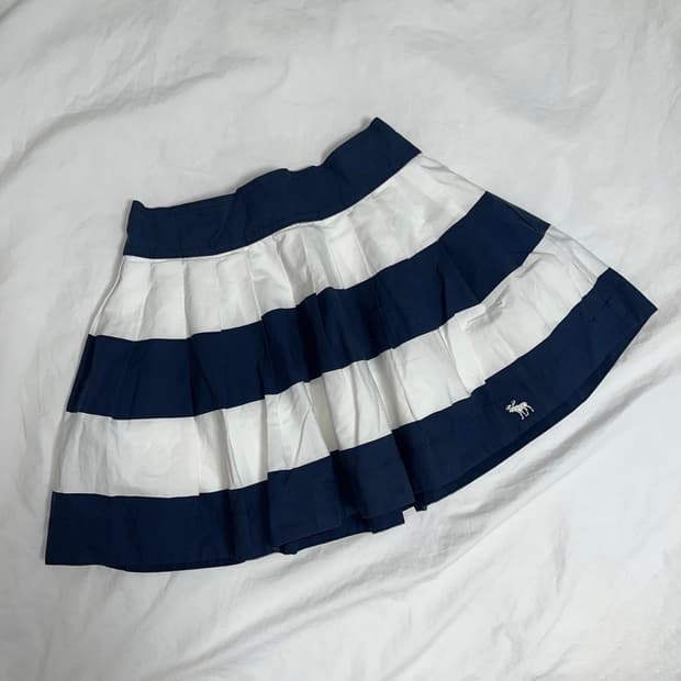 아베크롬비 네이비 스트라이프 줄무늬 플리츠 스커트 치마