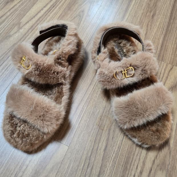 TIME 퍼 샌들235~ 240mm