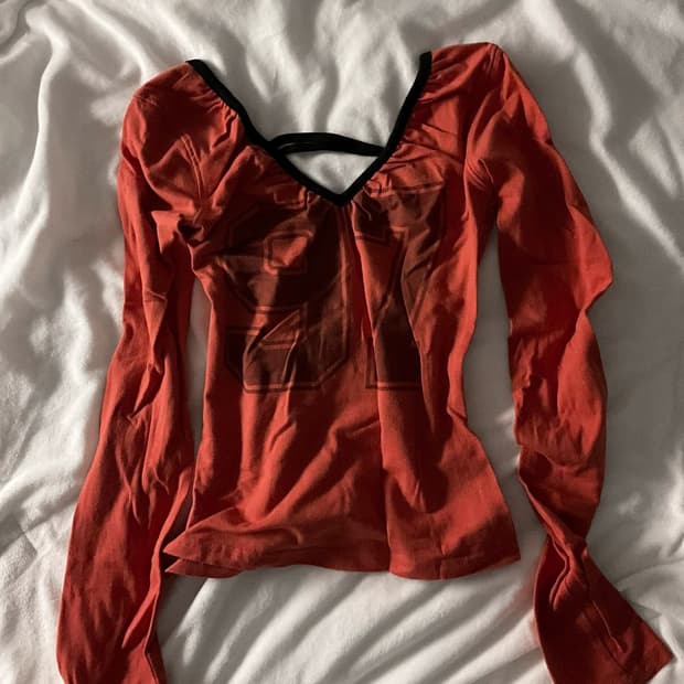 스컬프터 스쿱 백 스트랩탑 토마토 s 아이브 장원영 착용