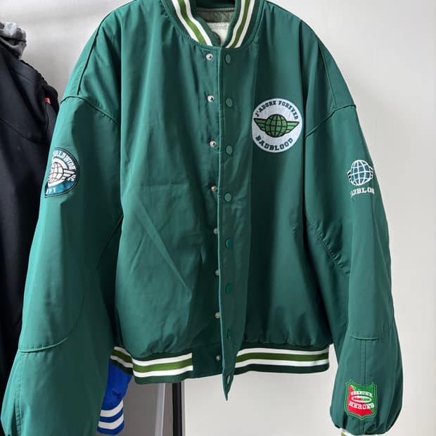 배드블러드 패딩 바시티자켓 M