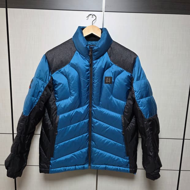 코오롱 블루/블랙 패딩 자켓